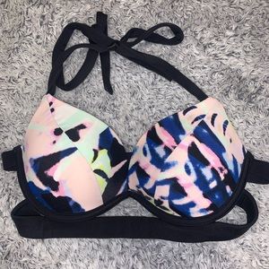 Push up Victoria Secret bikini top